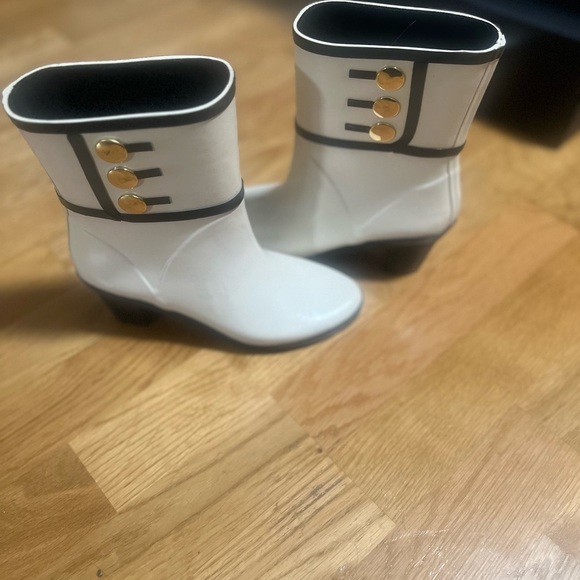 Kate Spade Fashion Rainboots - Picture 2 of 6